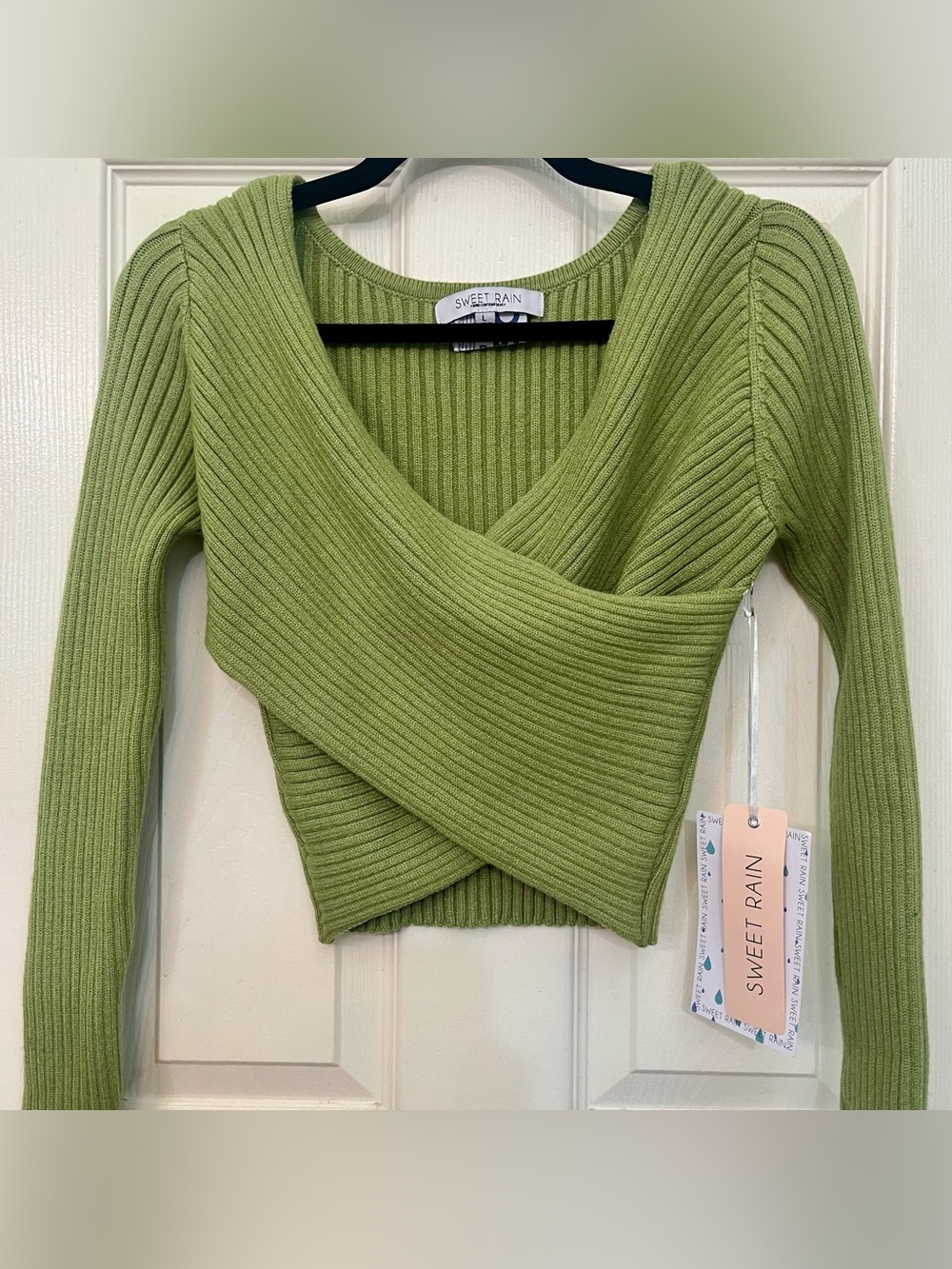 Sweet Rain NWT Green Ribbed Cross Front Crop Sweater Size L NWT